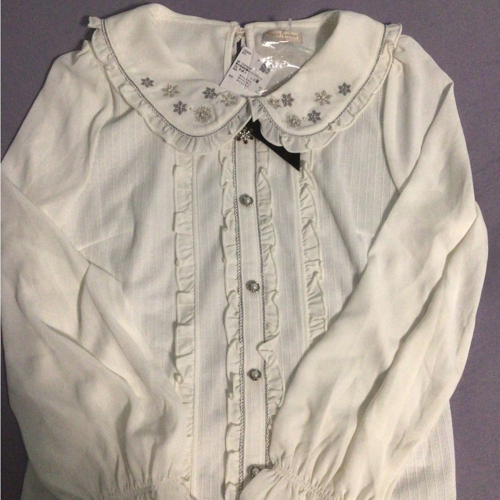 Axes Femme Snowflake Embroidered Ruffle Blouses Size Medium (2 items/blouses)